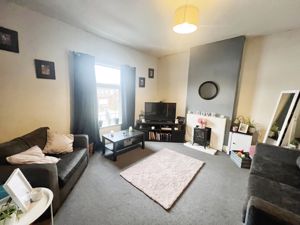Lounge- click for photo gallery